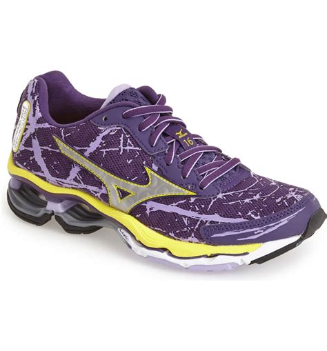 mizuno running sneakers women